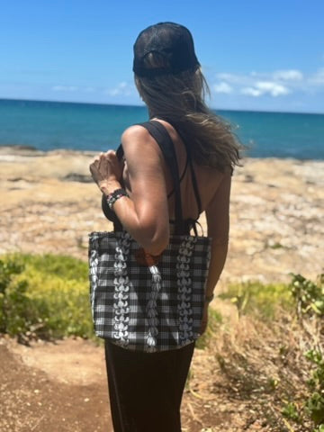 Palaka Over-the-shoulder tote